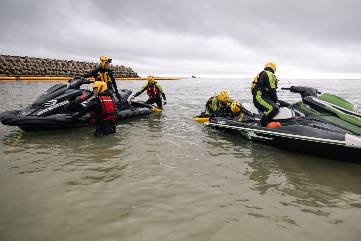 Firefighters with #MCIPAC Fire and Emergency Services participated in a 12-day rescue #WatercraftTraining course on Camp Schwab, hosted by #JapanWaterPatrol, to sharpen their life saving skills. #Okinawa