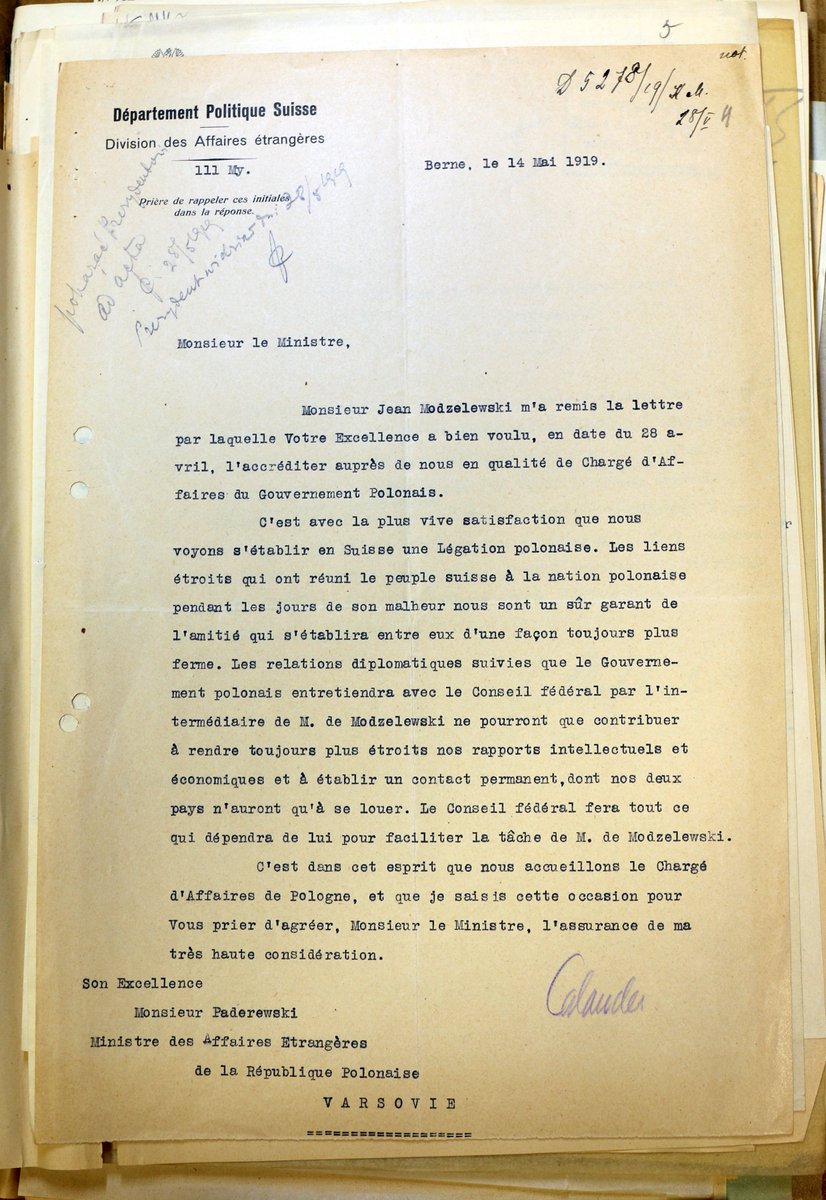 105 lat temu - 8 V 1919 - Jan Modzelewski złożył w Bernie listy wprowadzające ministrowi spraw zagranicznych Konfederacji Szwajcarskiej Felix-Louis Calonder. Stosunki dyplomatyczne między Polską a Szwajcarią zostały nawiązane.