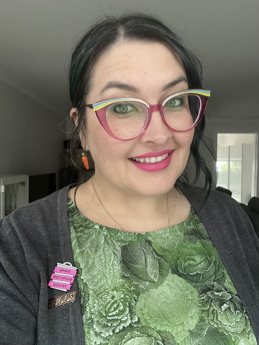 I’m remarkably proud of myself for blending my liquid lipsticks to match today’s spec frames (I can be clever & accomplished and also pumped about my lippy!)