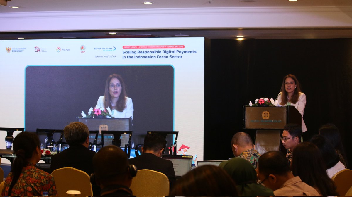 Gita Sabharwal (@sabharwalgita) on Twitter photo Terima kasih <a href="/ojkindonesia/">OJK Indonesia</a> & <a href="/PerekonomianRI/">Kemenko Perekonomian RI</a> yg telah mendukung pembayaran digital di sektor kakao Indonesia. Ini adalah perubahan utk transformasi digital - memberdayakan petani dgn teknologi digital, mendukung pertumbuhan inklusif & memperluas kontribusi #ekonomi digital 🇮🇩. Terima kasih <a href="/ojkindonesia/">OJK Indonesia</a> & <a href="/PerekonomianRI/">Kemenko Perekonomian RI</a> yg telah mendukung pembayaran digital di sektor kakao Indonesia. Ini adalah perubahan utk transformasi digital - memberdayakan petani dgn teknologi digital, mendukung pertumbuhan inklusif & memperluas kontribusi #ekonomi digital 🇮🇩.