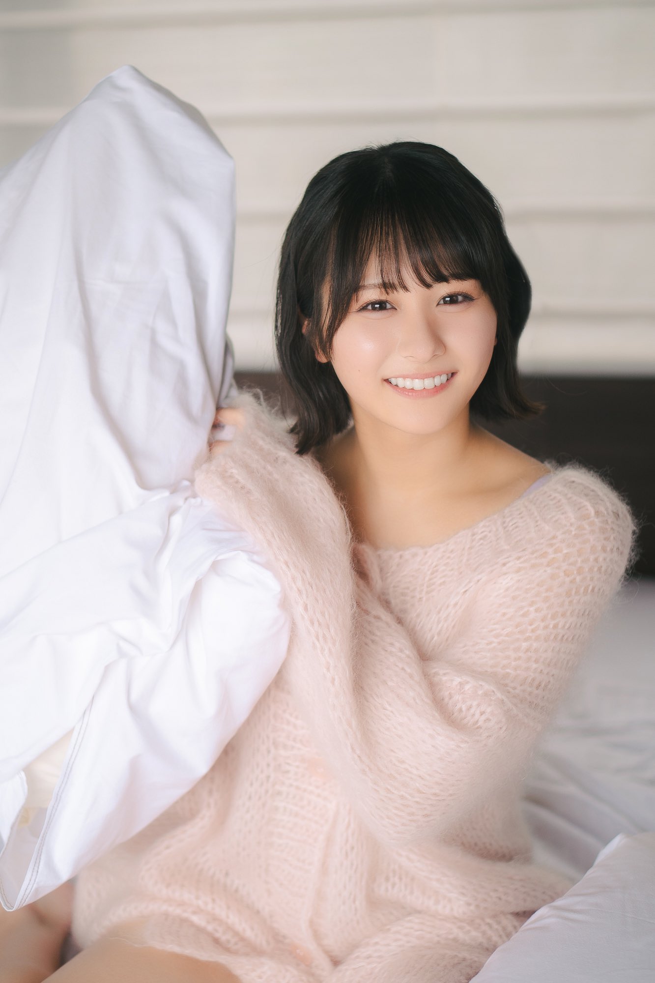 Amazon.co.jp: サイン本 尾木波菜 直筆サイン入り写真集 おぎは