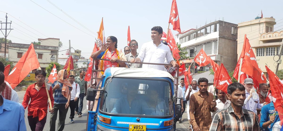 In West Bengal, the CPI(M) candidates are fervently carrying out grassroots electoral campaigns, urging people to support the Left's secular, democratic, and pro-people policies. Here are some glimpses from the campaign efforts of CPI(M) candidates Shyamali Pradhan, Sukriti…