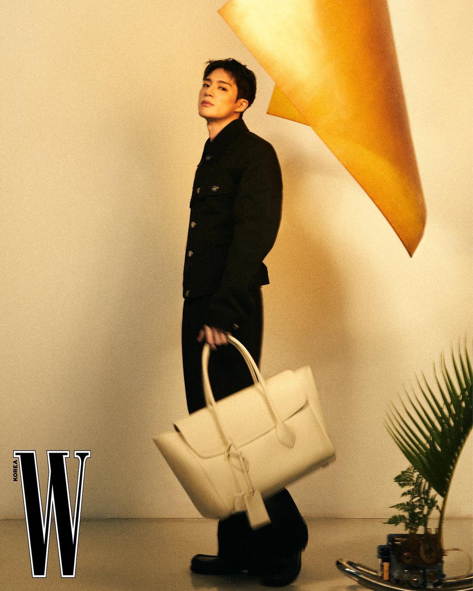 JENO ON W KOREA
#JENOxWKOREA
@Ferragamo