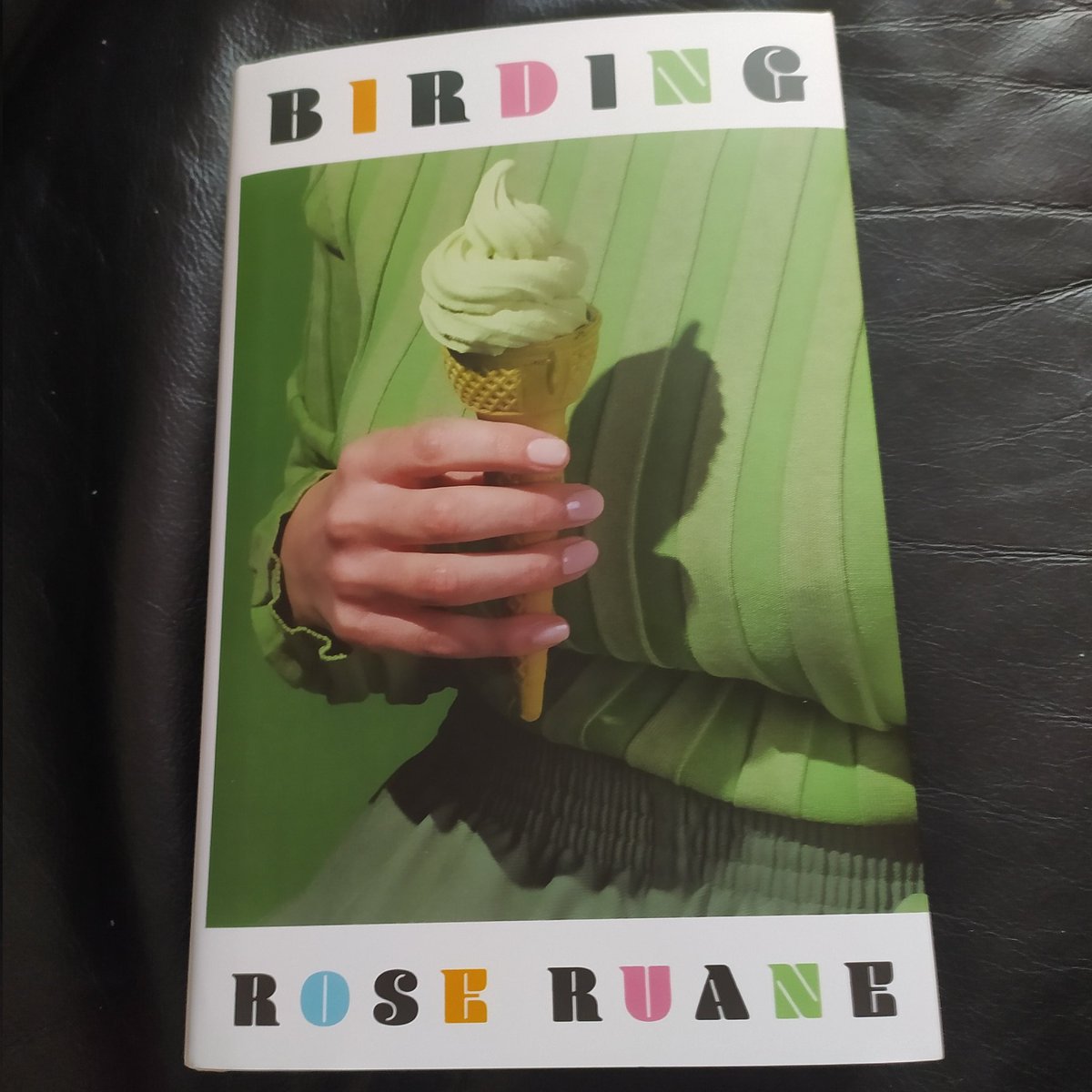 Just finished Birding by @RegretteRuane . What a wonderful book, and so beautifully written. Dealing with complex, and different types of abuse. The characters are just brilliantly crafted. Absolutely loved this, and gets 5* from me. Can't recommend it highly enough.