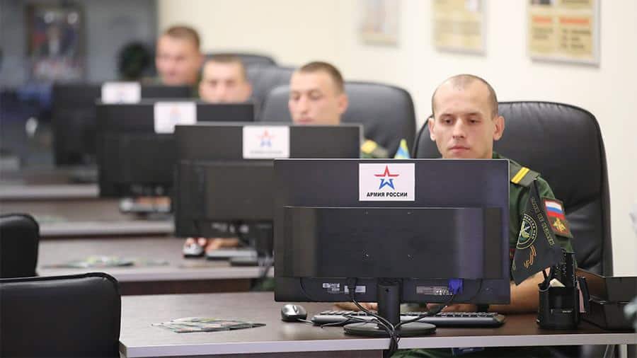 І так, спеціально для тих, хто спочатку бігає за трендами, а потім думає головою! Тренд «У - ухилянт» - це цілеспрямована робота російських спецслужб. Зараз основні сили ворога в інформаційній війні кинуті на дискредитацію Збройних Сил та службі у війську. Під це ворогом…