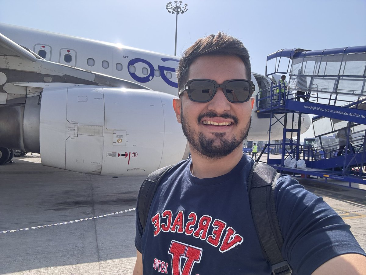 🇮🇳 Rushing to catch my flight to cast my vote for India 🚀 Every vote counts in shaping our nation's future 💯 Let's make our voices heard and contribute to building a stronger, brighter India 🇮🇳 #VoteForINDIA #Election2024