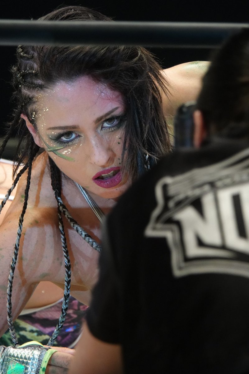 GiuliaIsBetter's tweet image. giving you that very look.