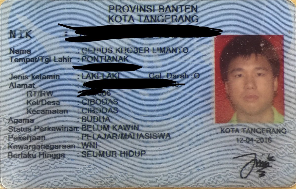 TWITTER, PLS DO YOUR MAGIC. Dicari tas selempang &amp; dompet hilang/dicuri di Tanjung Duren. Di dalamnya ada KTP a/n Genius Khober Limanto &amp; smartphone Samsung Galaxy S23 Plus warna abu-abu. Apabila anda menemukannya, mohon dapat menghubungi saya melalui DM atau WA no. 081316521166.