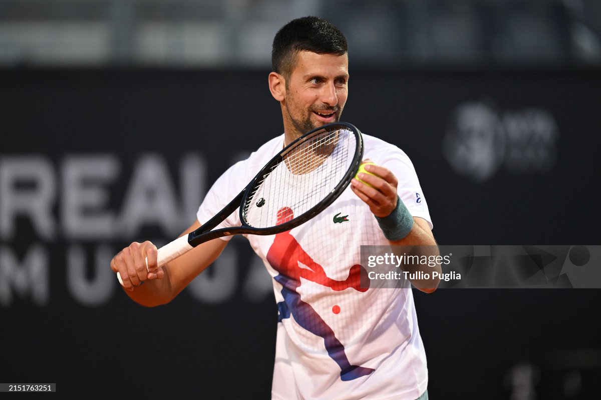 Let's start a day in a good mood!
Greatest of all time is back in action!

Few more pictures from last night! 😊😎

#NoleFam #Djokovic #IBI24