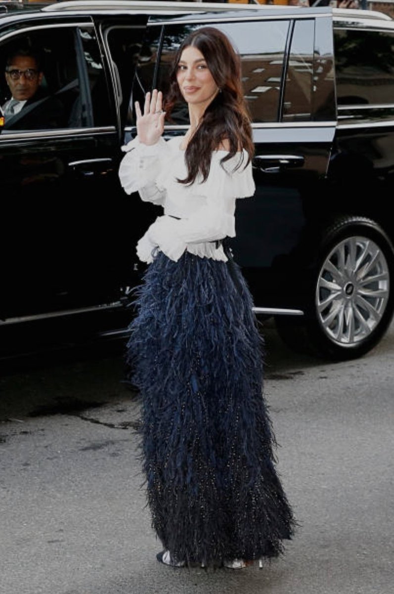 Camila Morrone arriving to the #MetGala2024 in Chanel FW21 Couture!