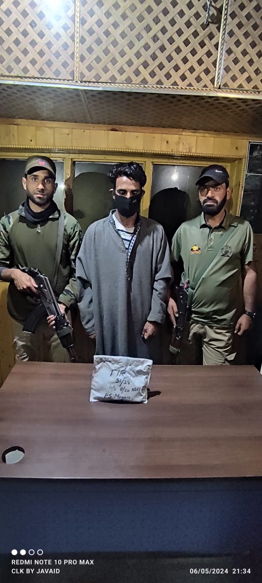 *Budgam 07 May 2024* In continuation of its steadfast efforts towards eradication of drug menace from the society, *Budgam Police* arrested 01 drug Peddler and recovered Psychotropic substance from his Possession. @JmuKmrPolice @KashmirPolice @DIGCKRSGR @NikhilB__IPS