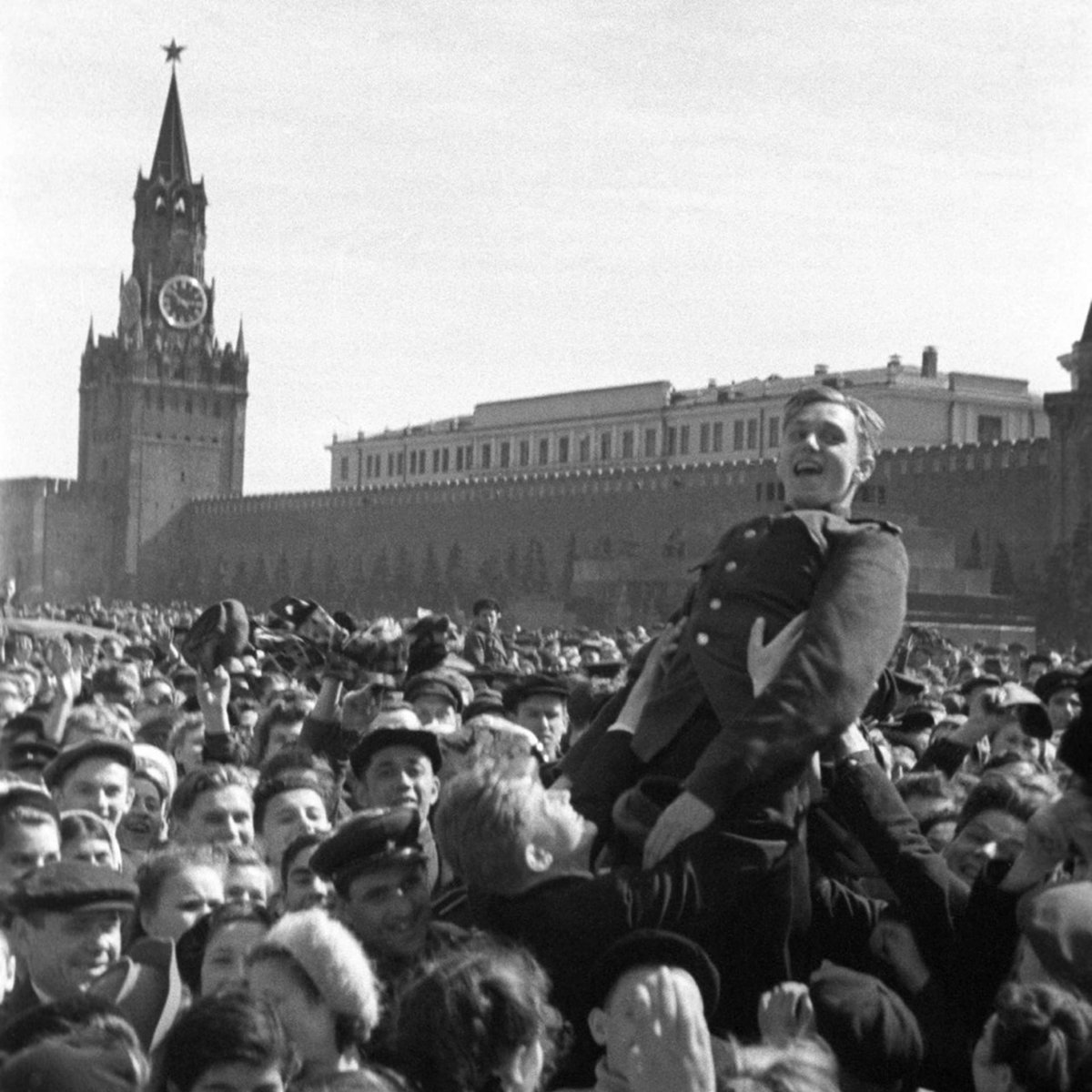 Muscovites rejoicing at the victory over Nazi Germany Red Square, 1945 (photo by Alexander Krasavin)