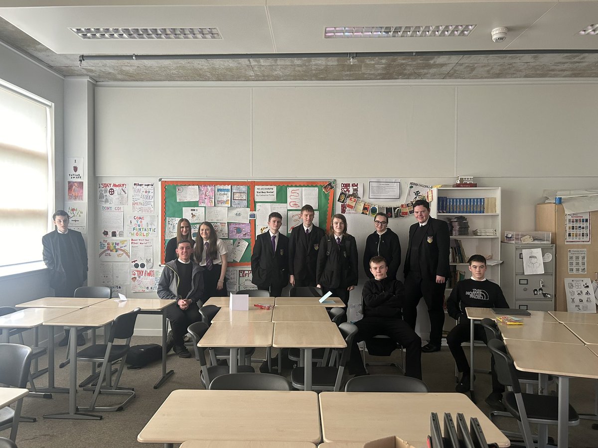 Miss Stone tweet media