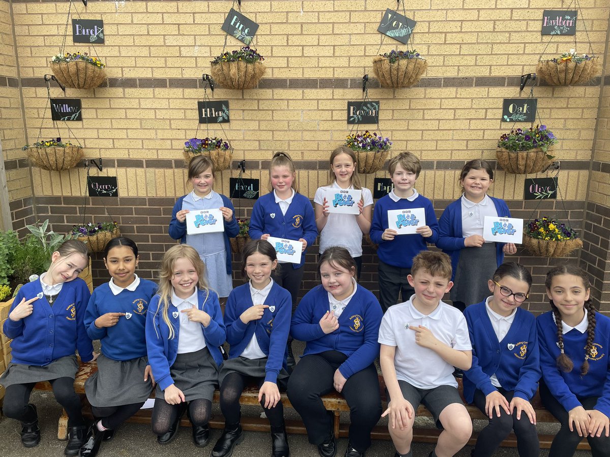 13 talented children from Oak class received a Blue Peter badge this weekend for submitting their wonderful poems “The Evacuee” happy,proud faces all round today! @BluePeterUK #SJKenglish