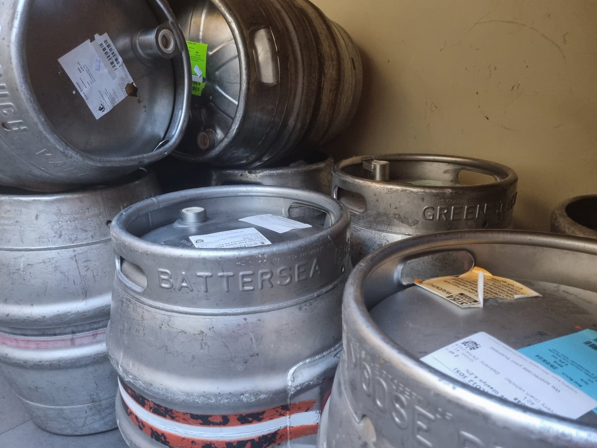 Ale Trail 2024 may have finished but there's plenty of cask ale in Harwich the rest of the year! Regular outlets @almainnkeeper @hannyharwich @GlobeHarwich @NewBellInn & @StingrayPub . Check Whatpub.com for opening hours etc.