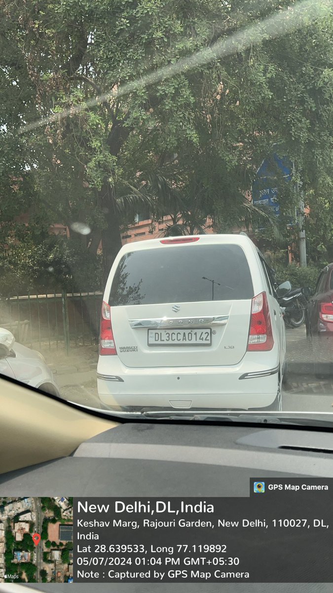 @dtptraffic @traffic_acp @DcpWestern Shocking still no action .is tinted glasses allowed for traffic police?@dtptraffic @dcptwr @DelhiPolice
