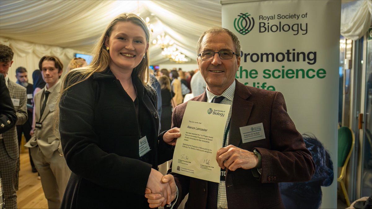 Congrats to research student Alenza Lancaster @RGUPALS who was awarded top project at the Royal Society of Biology’s prestigious Awards Ceremony in the House of Commons last week with 'Optimizing the Production of Microcystins by Co-Culturing Two Strains of Microcystis aeruginosa