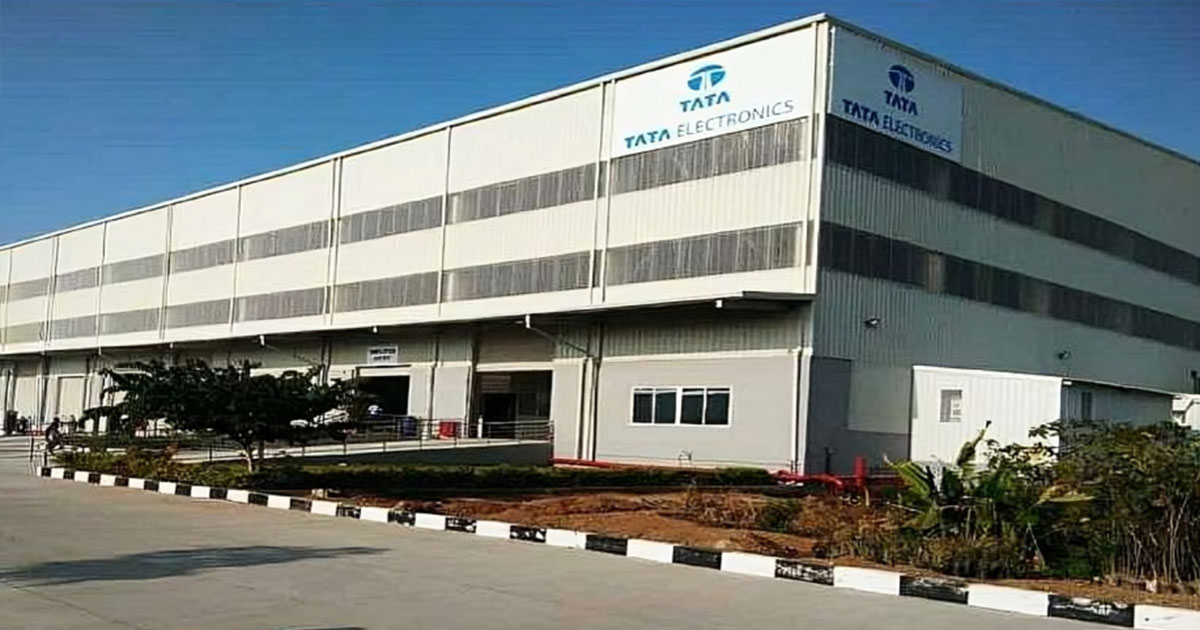 🚨 Tata Electronics has started exporting semiconductor chip samples packaged at a pilot line at its Bengaluru center. #Karnataka (ET)