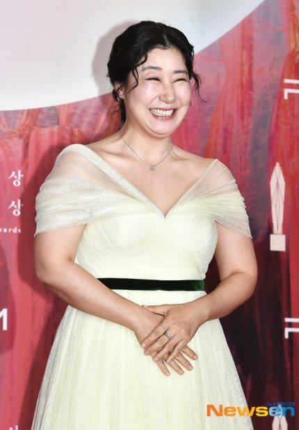 Woah #RaMiRan at the 60th baeksang arts awards so pretty 🥰