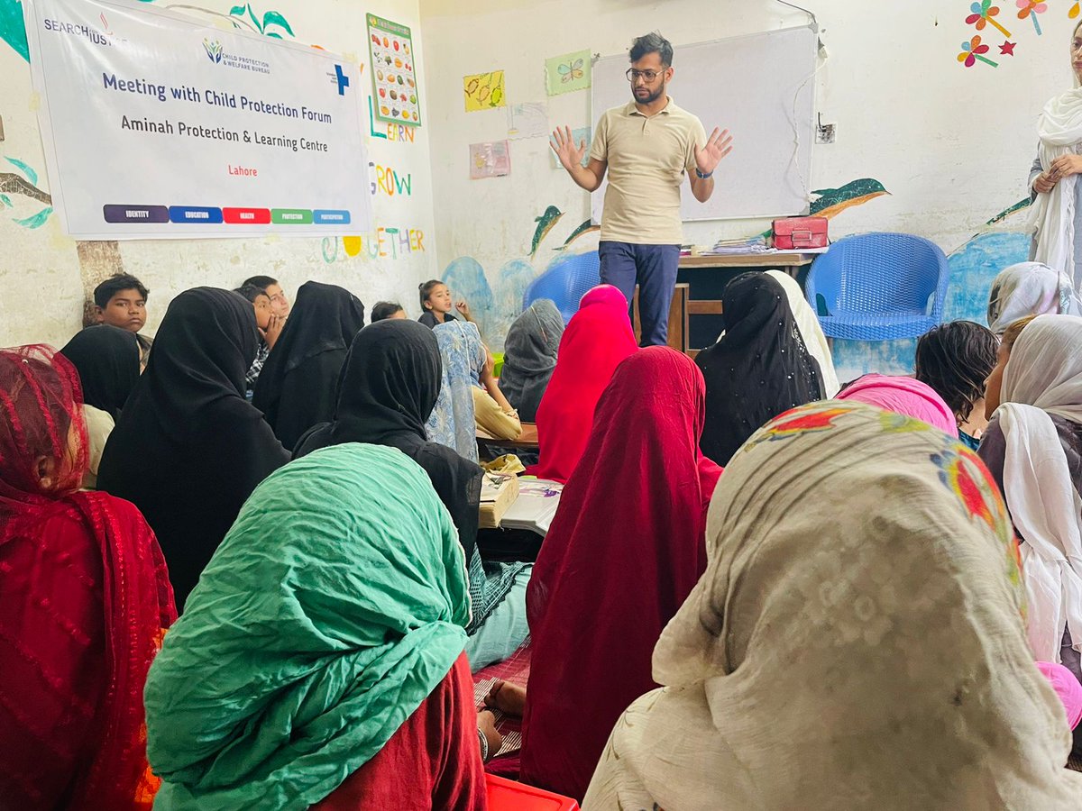 Protecting street-connected children from abuse and exploitation is crucial, following the Non-Discrimination approach in line with General Comment No. 21 of the UNCRC. Our team arranged a session at the Aminah Protection and Learning Center with a group of children living in