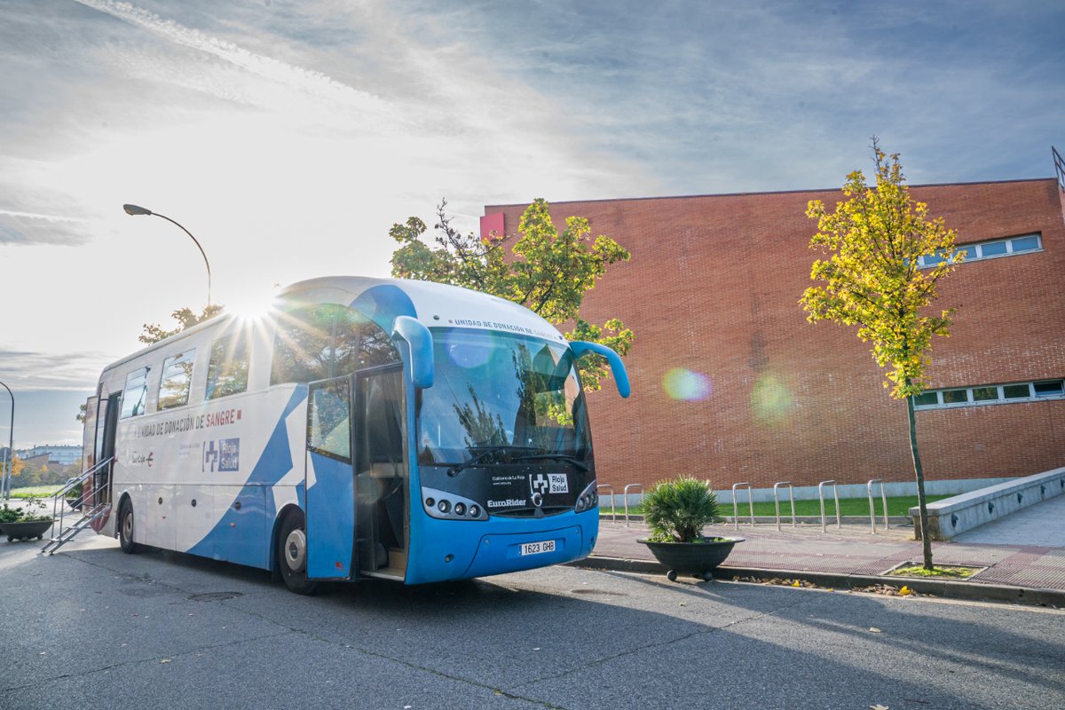 🩸💉La Unidad Móvil 🚌 del @bsangrelarioja, está este martes en el Edificio Quintiliano Se necesitan donaciones de todos los grupos sanguíneos, pero sobre todo del A🅰️➖ y del 0️⃣➖ 🕛Puedes donar de 9:15 a 13:45 horas #donasangre #donavida #ursaludable