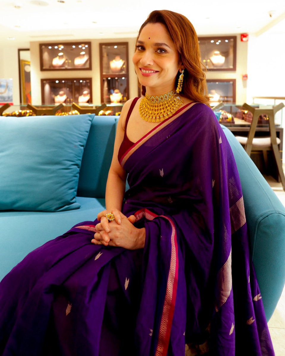 'Let me know you are an Indian without letting me know you are an Indian'
Le me with my gems and saree 💁🏻‍♀️

#Ankita #AnkitaLokhande #Ethnic #TraditionalLook #Accessories #RisingStar #SurfingQueen #Inspiration #beauty #india #bollywood #images