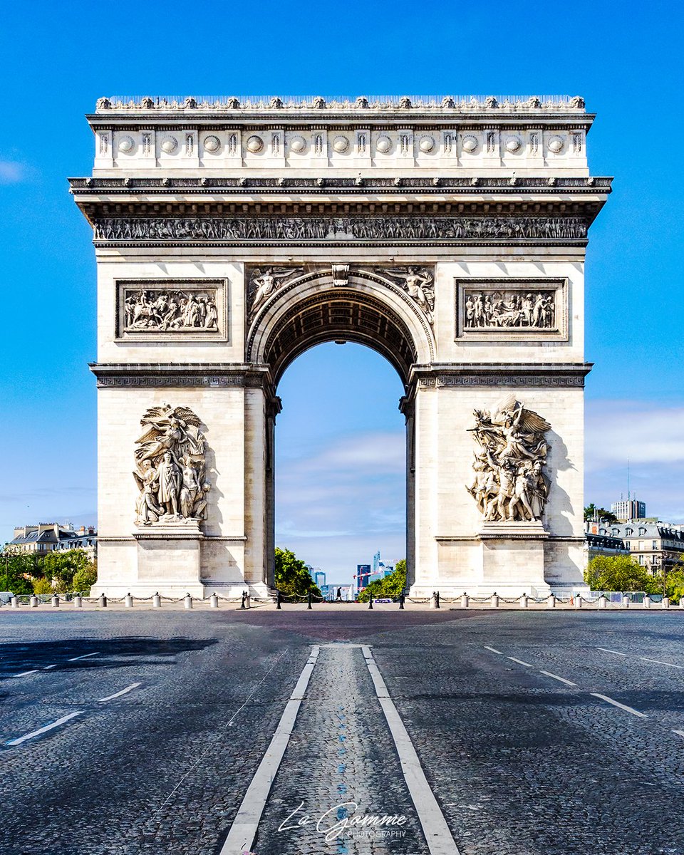 Arc de Triomphe #Paris #arcdetriomphe #lecmn