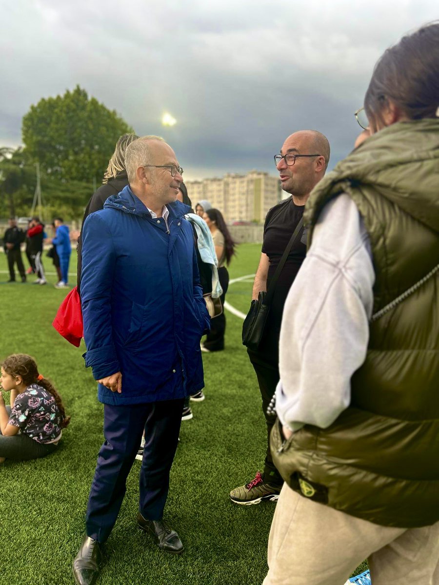 Grand plaisir d’avoir été présent lors de la remise du label de la @FFF à l’association sportive de St-Loup Un moment convivial dans ce club familial porteur des belles valeurs du #foot et du goût de l’effort !