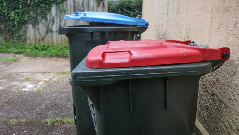 Should tenants have to scrub their wheelie bin?: thepress.co.nz/nz-news/350269…

📍 Find Us @WestcleanUK: linktr.ee/westcleanuk

#cleaningservices #facilitiesmanagement #propertymanager #commercialcleaning #property #housingmarket #professionalcleaning