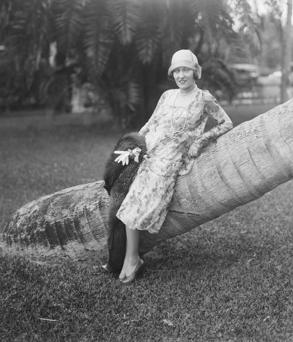 Gloria Swanson, 1928.