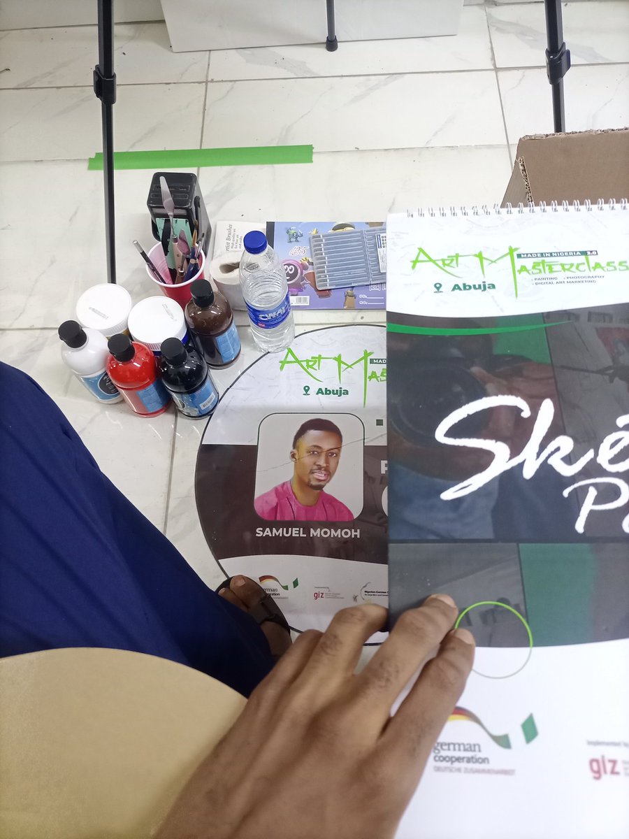 SamuelMomoh15's tweet photo. Art Master Class Abuja
#artmasterclass #giz #nikeartgallery #art https://t.co/M0Ygo9idGS