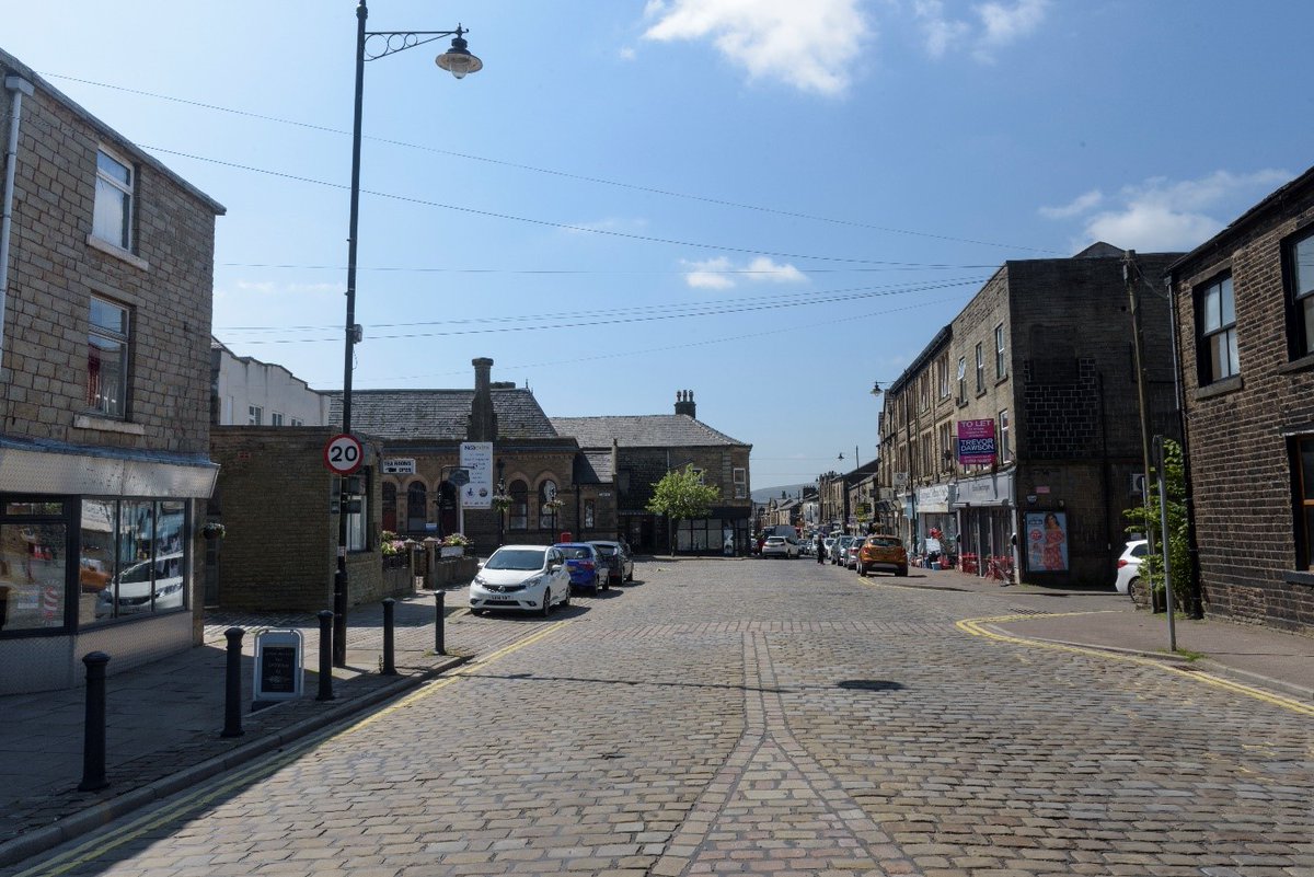 Good News! 🙌 We have secured an additional £10k from Historic England to enhance Haslingden.💸 This scheme will be called 'Haslingden Connected' and we are looking for help to develop the strategy. Interested? Email economicdevelopment@rossendalebc.gov.uk.