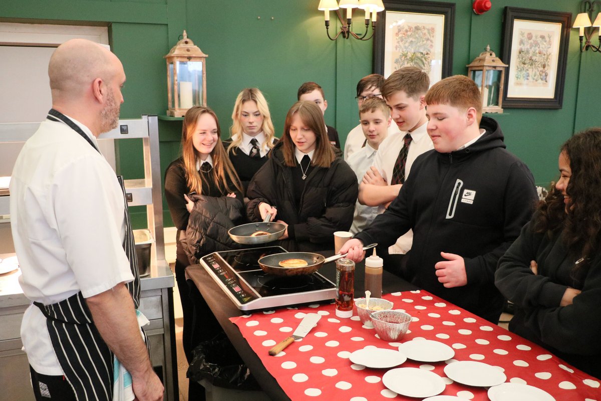 Following the huge success of our first Hospitality Careers Fair in 2023, we are delighted to invite S3-S6 pupils interested in pursuing a career in the hospitality industry to Dumfries House on Thursday 13 June from 1.30-4pm. For info, and to book, go to tinyurl.com/HospitalityCar…