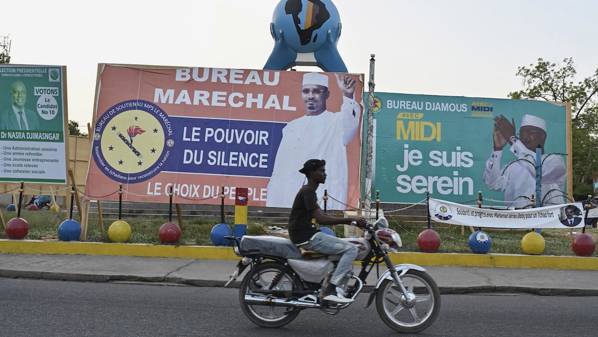PSCReport's tweet image. The presidential election in #Chad is a key test for the African Union&apos;s commitment to democracy and managing political transitions. Will they uphold their principles? 

#Election2024 #PSCReport &amp;gt; issafrica.org/pscreport/psc-…
