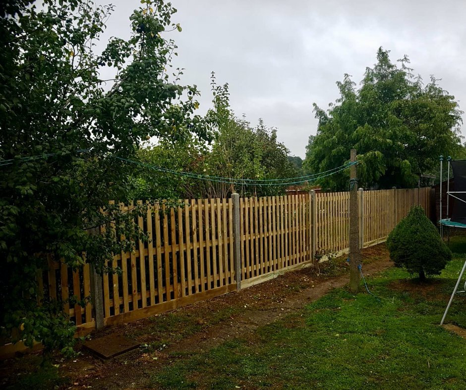 We carry out all aspects of fencing and gate installation and repair. 

Contact us on ☎️ 07971 963 316

#fencingcontractor #fencingcontractors #domesticfencing #commercialfencing #southlondonfencing #fencinginstallation #fencingrepair #southlondon #caterham #coulsdon #chipstead