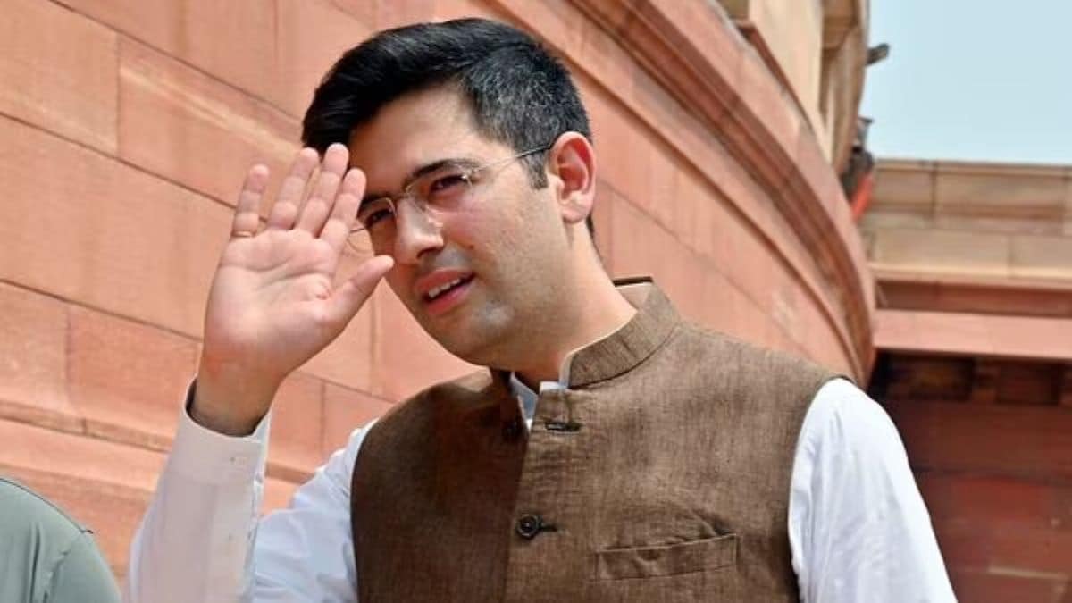 खबरदार! Not a word against Chikna Raghav Chadha! No-one'll mock his eye surgery even if he Never returns to Bharat! What's your priority? Arrest of Chikna or ELIMINATION of K-supporter Anti-national Party (P)AAP? Arrest of Chikna or PERMANENT Jail to Arvind Kejriwal? Hasn't NIA…