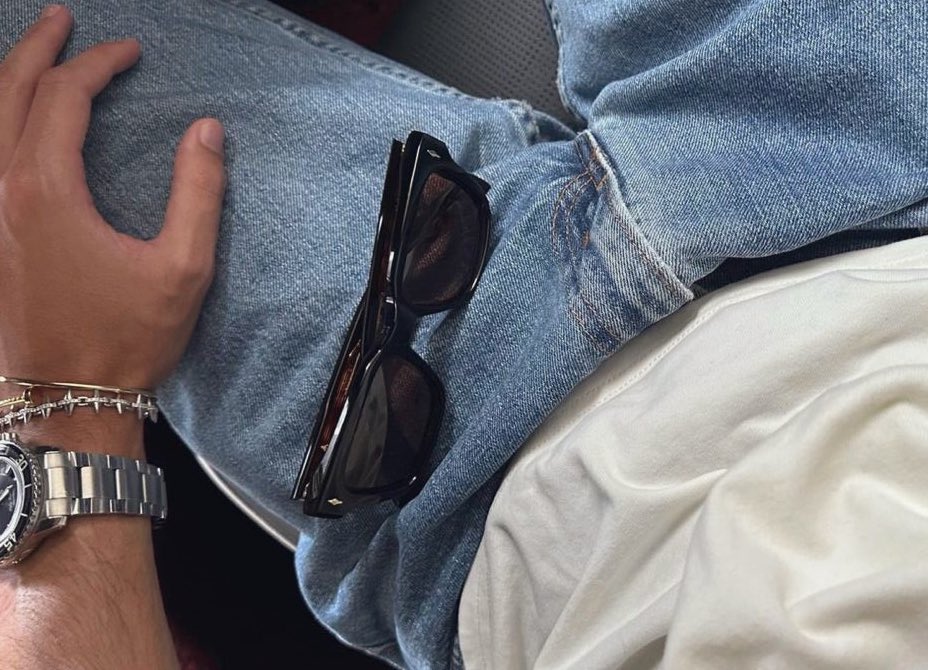 isuoff's tweet image. GM ☀️🍳🥥

Happy Tuesday everyone , have a great day 🖤
Let's connect &amp;amp; support each other 🍻😉

$PARAM $TRIP $BEYOND $PIXIZ $XTER
$SKR $BUBBLE #PIXELPIX $RCADE