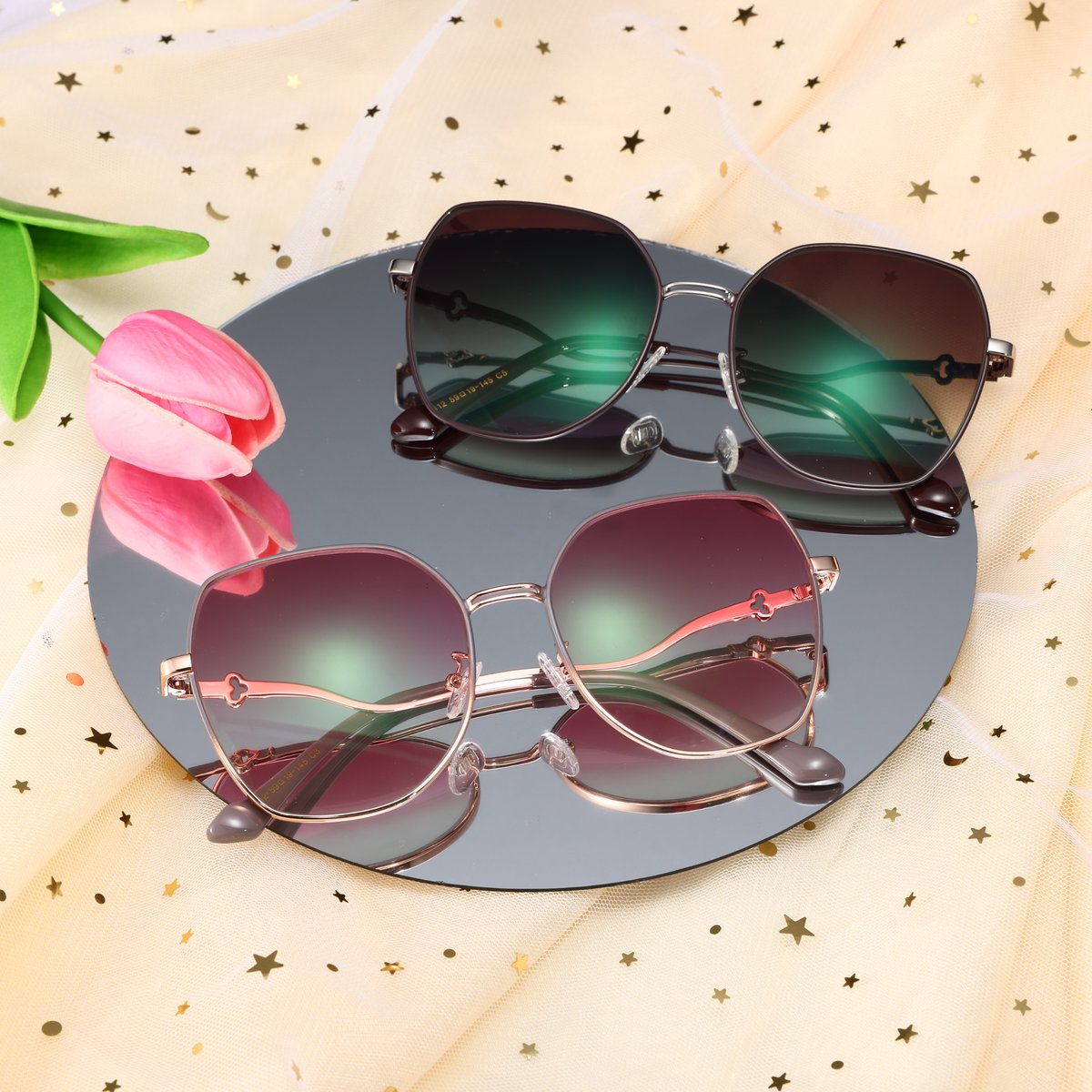 Summer getaway essentials! 😎☀️ They say sunglasses can make or break your vacation style! Which style would you pick? 🏖️

1️⃣: #S67826 💰$39 #topseller
2️⃣: #S29016 💰$39
👉 Use code TW to get 50% off all frames!