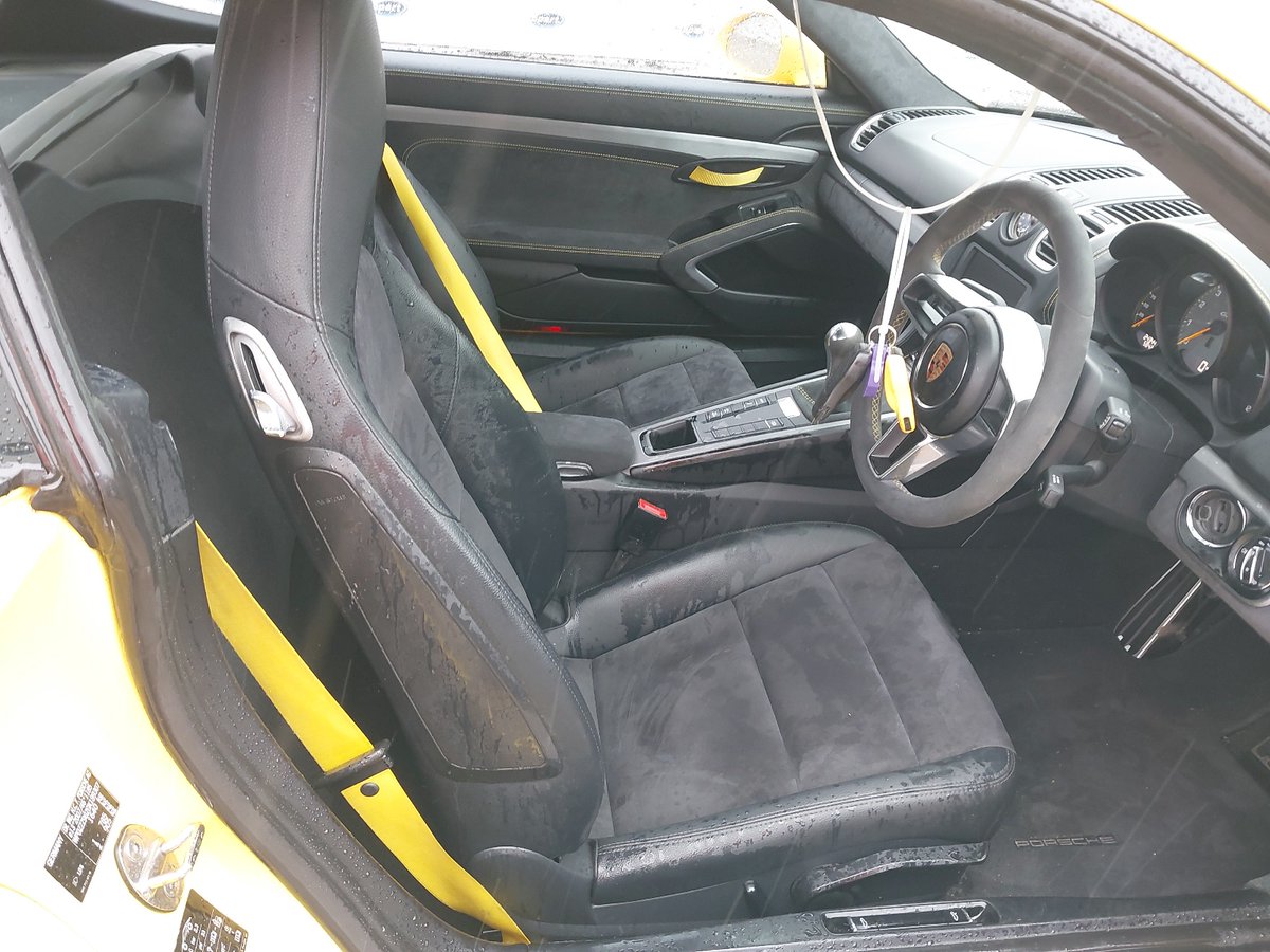 A well sought-after project car! 🚘 2016 Porsche Cayman GT4: ow.ly/PbtQ50RyboC 🛠️ CAT S | Minor dents & scratches 📅 Auction date: 20/05/24, 12pm, Sandy Register | Virtual Vehicle Viewing | Bid | Book Delivery
