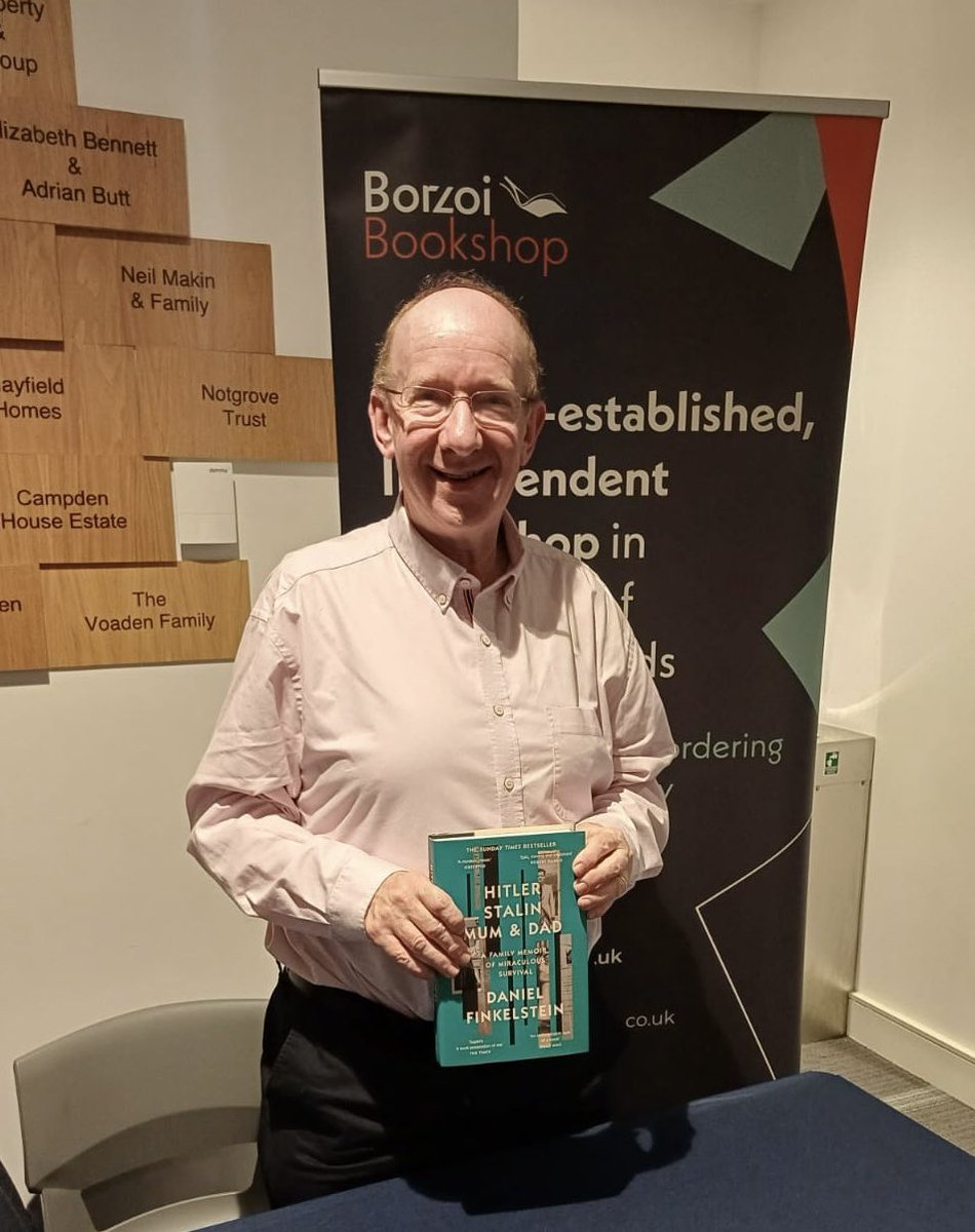 Yesterday @campdenlitfest ended with a great talk by journalist @Dannythefink about his brilliant family memoir, Hitler, Stalin, Mum & Dad, described by the Financial Times as ‘a history, a commentary and a thriller.’ More wonderful authors/speakers, stories and books today!