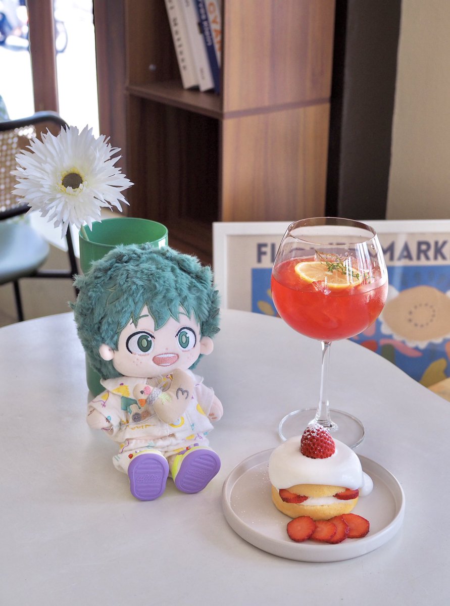 Deku with strawberry shortcake 🍰