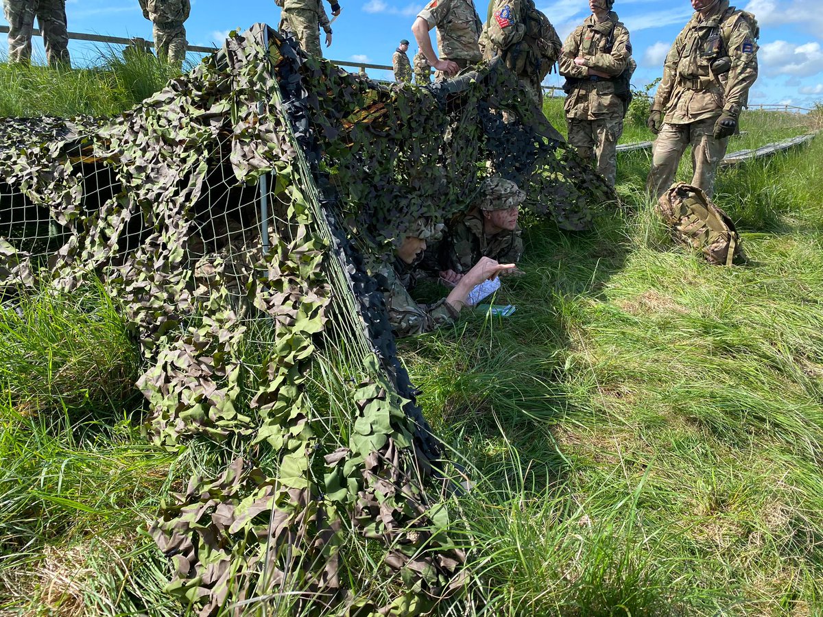 Over the Bank Holiday Weekend, the RA were pleased to host Ex UBIQUE HUNTER: Our annual @ArmyCadetsUK competition at Larkhill. The cadets rotated through stands representing skills across the Gunners across the 3 days - well done to Isle of Man Bty for winning! #FINDandSTRIKE