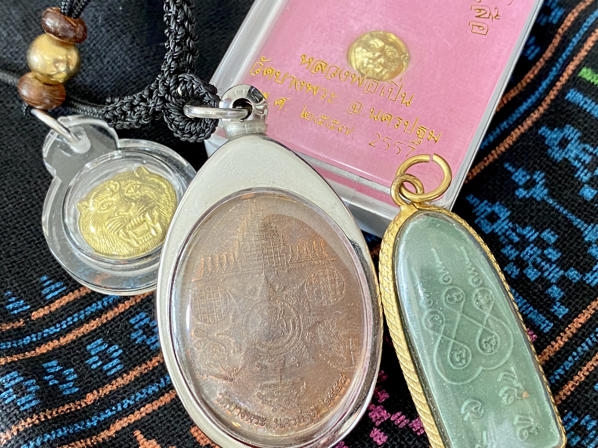 ⭐️レクライ♍ケウ♌神秘の宝石♎タイのお守り♊多色のクリスタル✨️ ⭐️レクライ♍ケウ♌神秘の宝石♎タイのお守り♊多色の