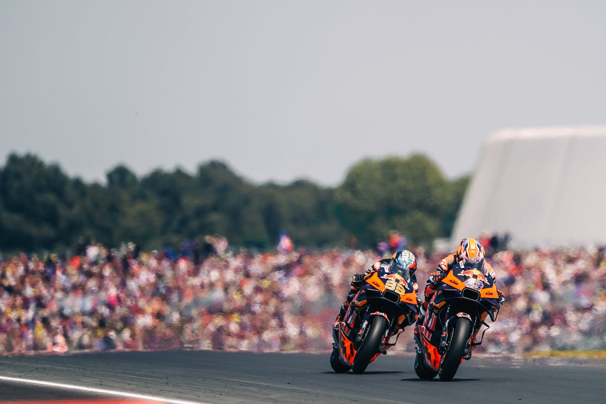 The crowds at the #FrenchGP are something else. Will we see a new record this weekend? #KTM #ReadyToRace