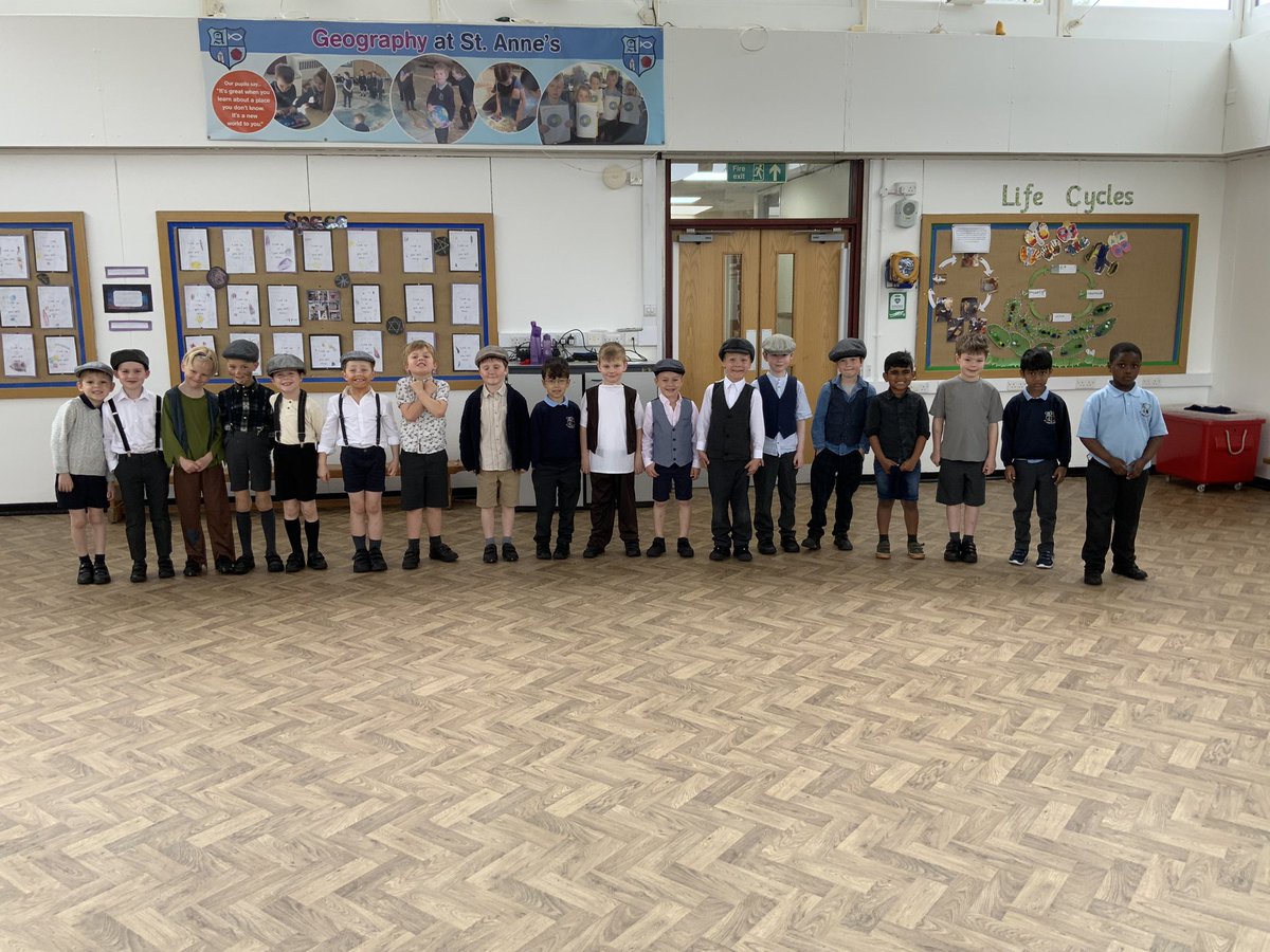 All aboard the Titanic RMS. We are all ready to go and don’t they look brilliant 🧑🏻‍✈️⚓️🚢