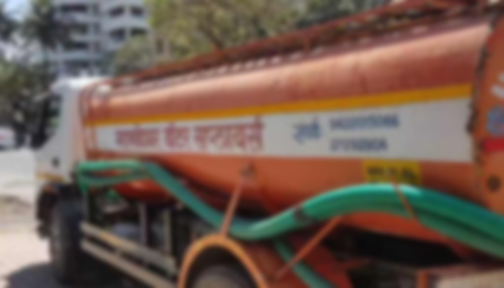 Pune Drought: 180 Tankers Provide Lifeline to 144 Villages, 923 Settlements punekarnews.in/pune-drought-1…