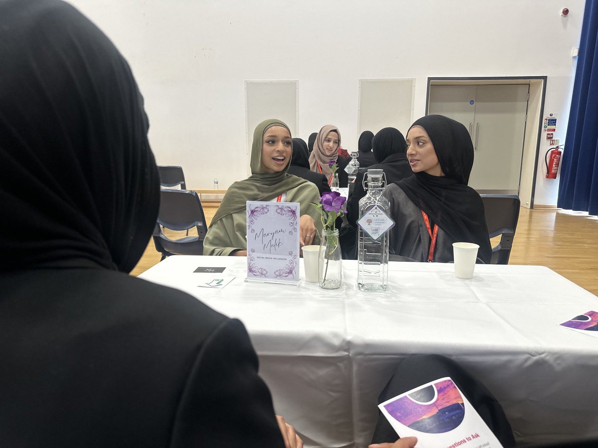 We hosted Influencer Maryam Malik last week at our final networking event. The girls were so excited to meet her- as were many of our ⁦@ChilternLT⁩ staff 👀 (not mentioning any names!) It was great for the girls to hear about the strategic elements of social media careers!