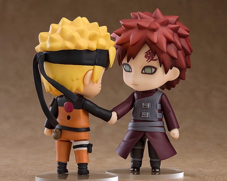 these official promotional pictures of gaara's nendoroid are so funny to me😭