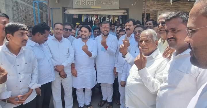Sangli is Congress fort.. With or without symbol.. Cong ideology candidate will win. ✌️
#Sangli