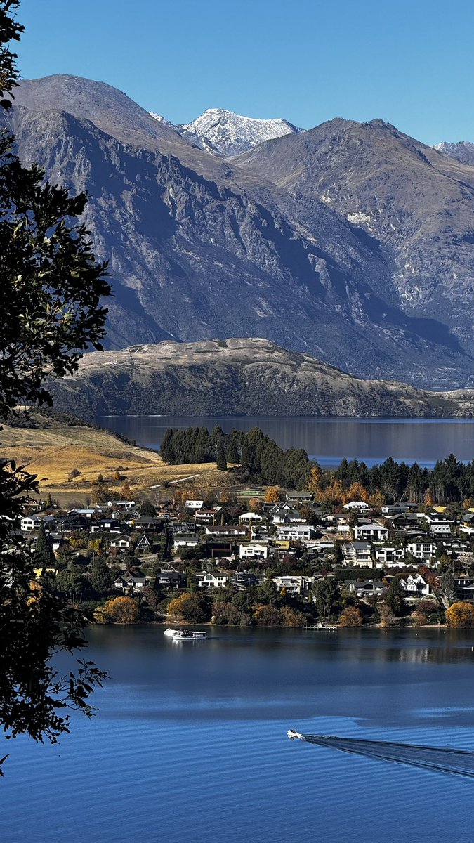 Queenstown morning #BeautifulNewZealand 🇳🇿